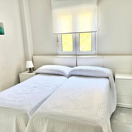 Mi Capricho 3-5 Beachfront- Apartment With Sea Views In Costa Del Sol Sitio de Calahonda Bagian luar foto