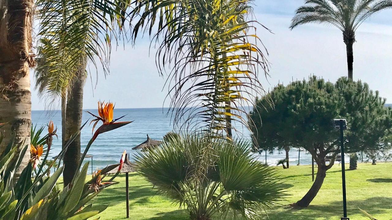 Mi Capricho 3-5 Beachfront- Apartment With Sea Views In Costa Del Sol Sitio de Calahonda Bagian luar foto
