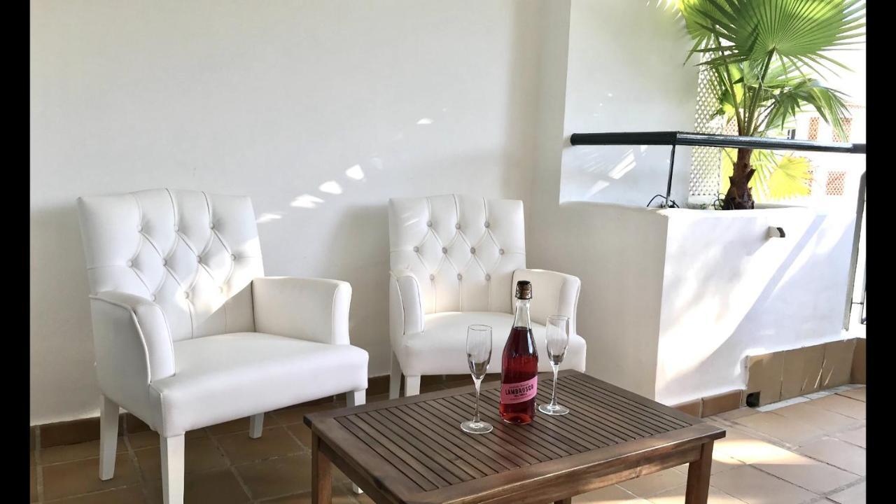 Mi Capricho 3-5 Beachfront- Apartment With Sea Views In Costa Del Sol Sitio de Calahonda Bagian luar foto