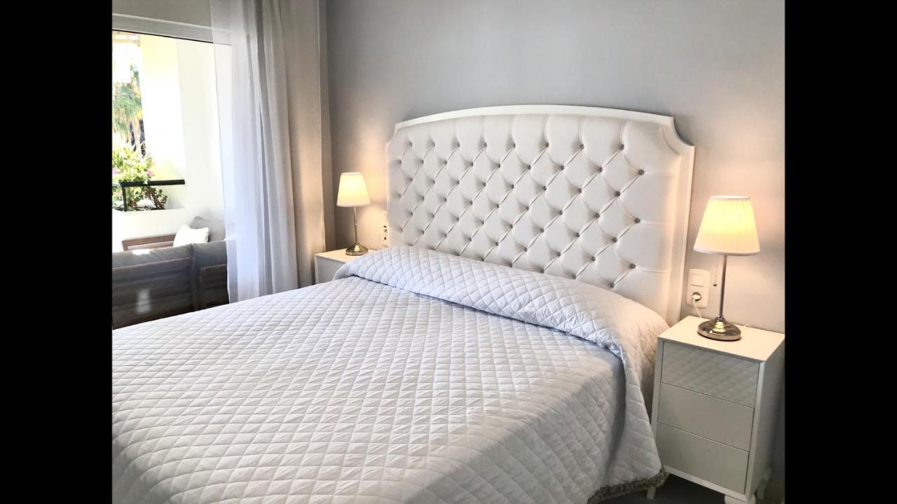 Mi Capricho 3-5 Beachfront- Apartment With Sea Views In Costa Del Sol Sitio de Calahonda Bagian luar foto